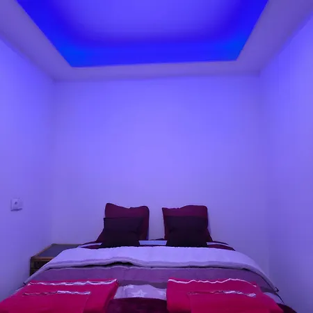 아파트 Luci's House B